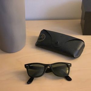 Ray-Ban Way-fair sunglasses